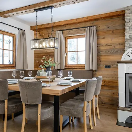 Cornelia Chalet